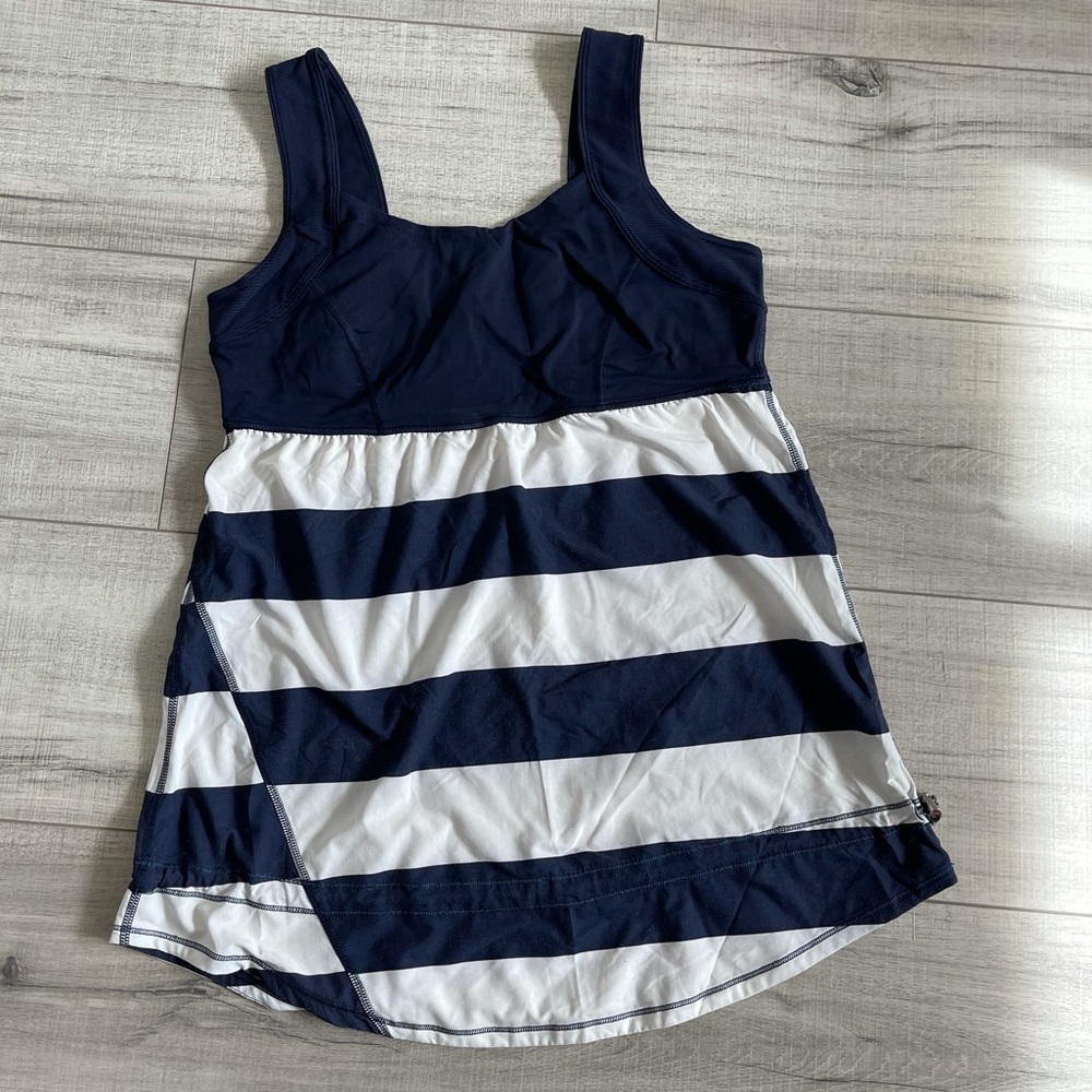 Lululemon blue white stripe tank